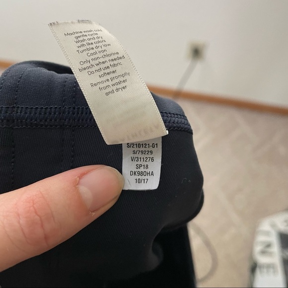 Athleta Striped Stealth Tennis Skort xs - Picture 6 of 10